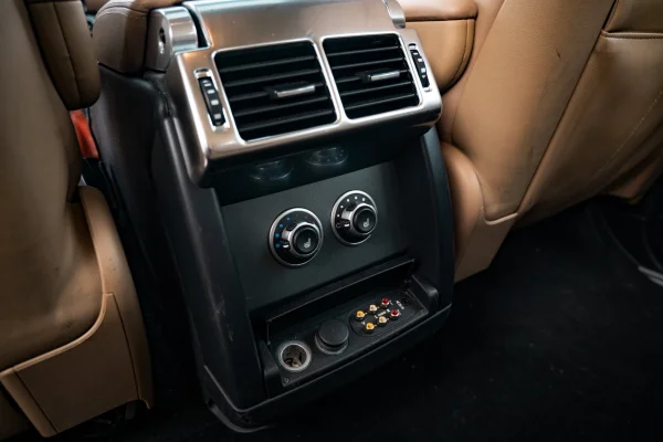 Foto 32 van fotogallerij Land Rover Range Rover uit 2009