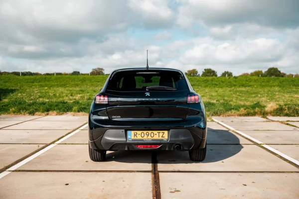 Foto 9 van fotogallerij Peugeot Peugeot 208 1.2 PureTech Active Pack uit 2023
