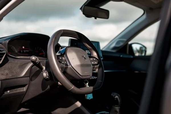 Foto 10 van fotogallerij Peugeot Peugeot 208 1.2 PureTech Active Pack uit 2023