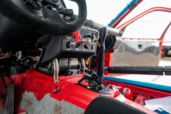 Foto 21 van fotogallerij BMW E36 330i Compact uit 1995