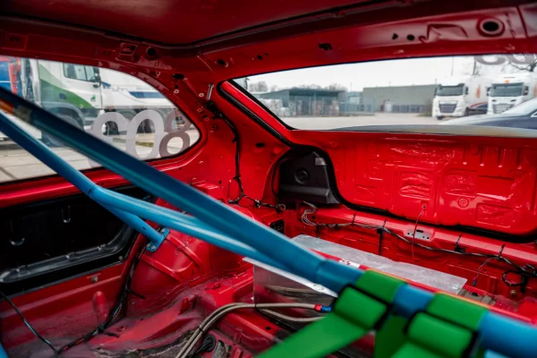 Foto 26 van fotogallerij BMW E36 330i Compact uit 1995