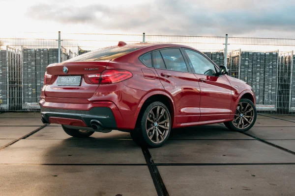 Foto 1 van fotogallerij BMW X4 M40i uit 2017