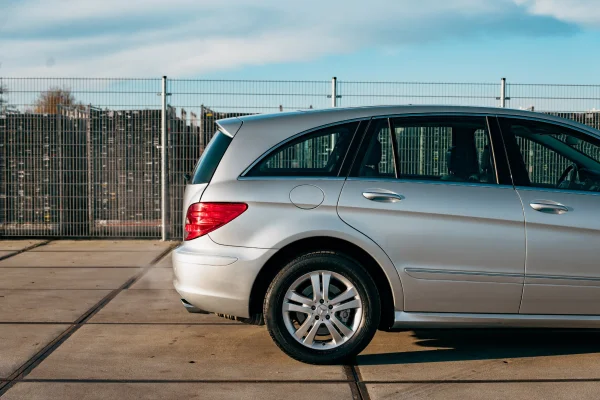 Foto 9 van fotogallerij Mercedes-Benz R-Klasse uit 2007