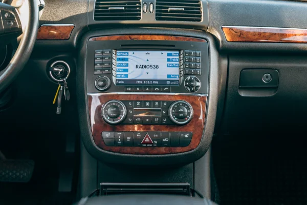 Foto 20 van fotogallerij Mercedes-Benz R-Klasse uit 2007