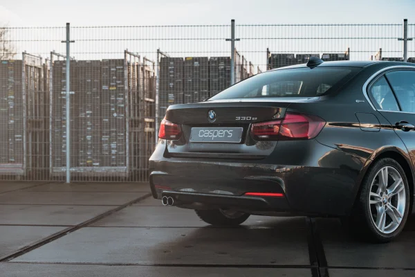 Foto 6 van fotogallerij BMW 330e uit 2018