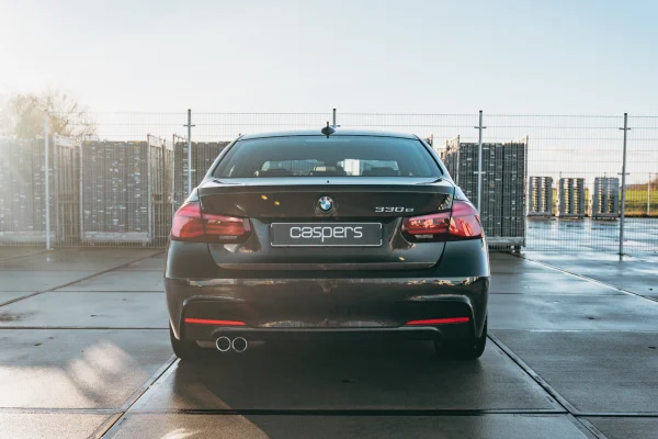 Foto 3 van fotogallerij BMW 330e uit 2018