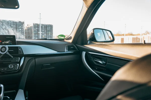 Foto 15 van fotogallerij BMW 330e uit 2018