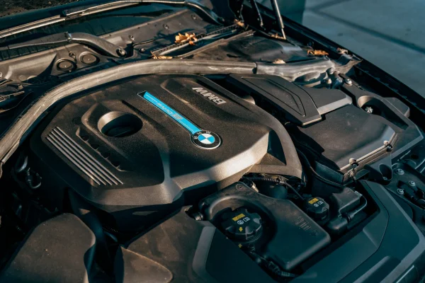 Foto 23 van fotogallerij BMW 330e uit 2018