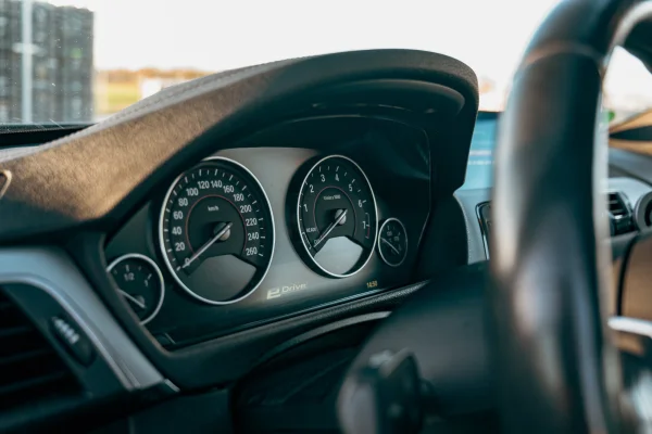 Foto 13 van fotogallerij BMW 330e uit 2018