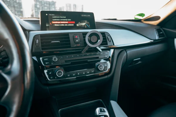 Foto 18 van fotogallerij BMW 330e uit 2018