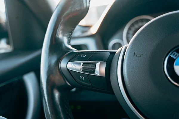 Foto 21 van fotogallerij BMW 330e uit 2018