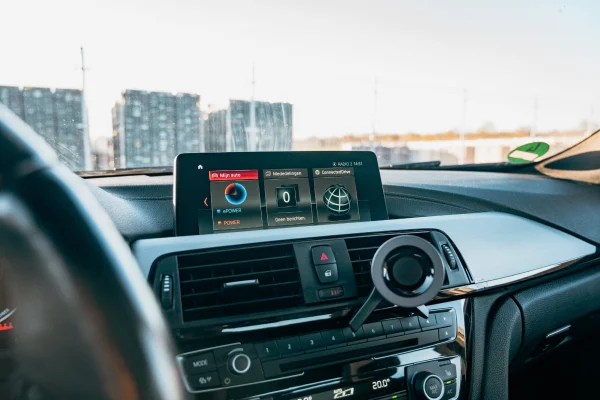 Foto 19 van fotogallerij BMW 330e uit 2018