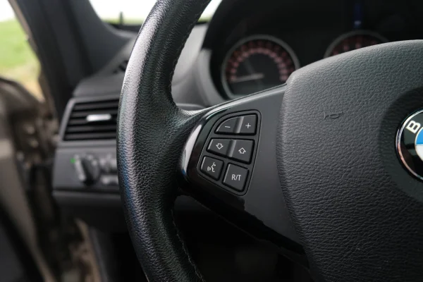 Foto 20 van fotogallerij BMW X3 xDrive25i uit 2009