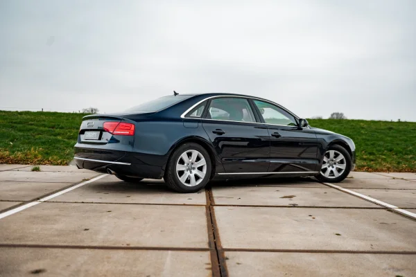 Foto 1 van fotogallerij Audi A8L uit 2011
