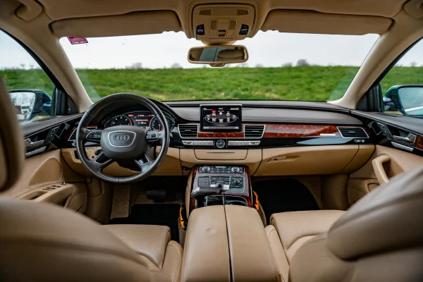 Foto 9 van fotogallerij Audi A8L uit 2011