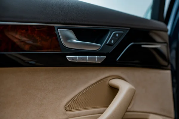 Foto 20 van fotogallerij Audi A8L uit 2011