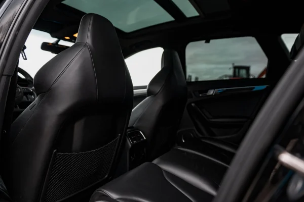 Foto 15 van fotogallerij Audi RS4 Avant uit 2013