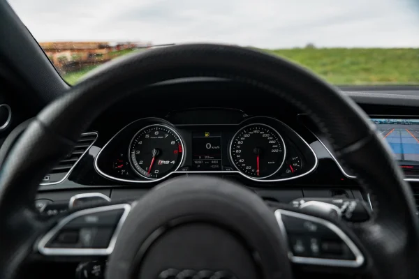 Foto 25 van fotogallerij Audi RS4 Avant uit 2013