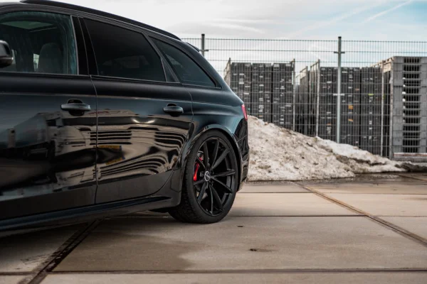 Foto 4 van fotogallerij Audi RS4 Avant uit 2013