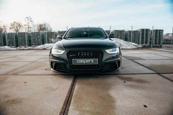 Foto 10 van fotogallerij Audi RS4 Avant uit 2013