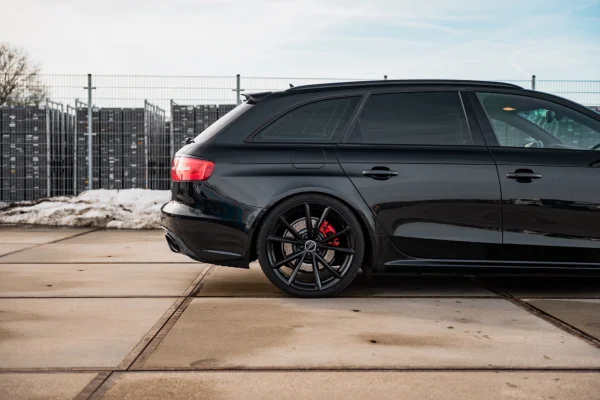Foto 12 van fotogallerij Audi RS4 Avant uit 2013