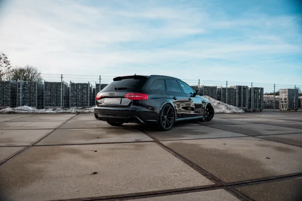 Foto 15 van fotogallerij Audi RS4 Avant uit 2013
