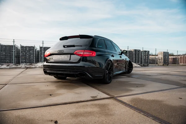 Foto 18 van fotogallerij Audi RS4 Avant uit 2013