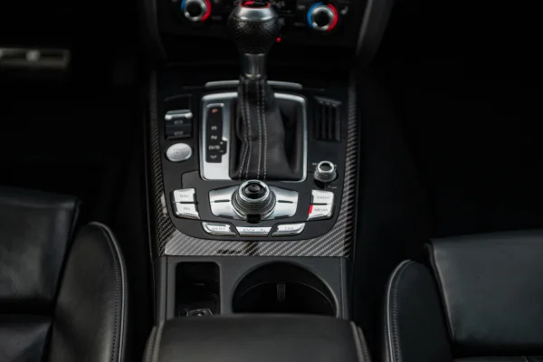 Foto 34 van fotogallerij Audi RS4 Avant uit 2013