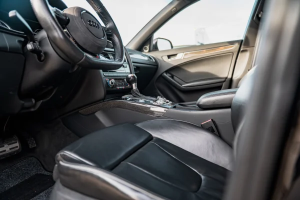 Foto 37 van fotogallerij Audi RS4 Avant uit 2013