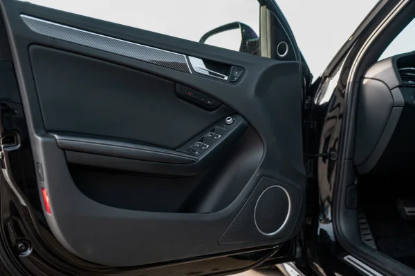 Foto 38 van fotogallerij Audi RS4 Avant uit 2013