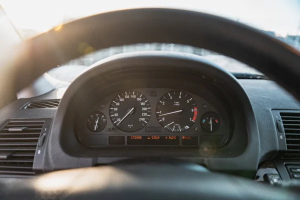 Foto 32 van fotogallerij BMW X5 4.4i V8 uit 2001