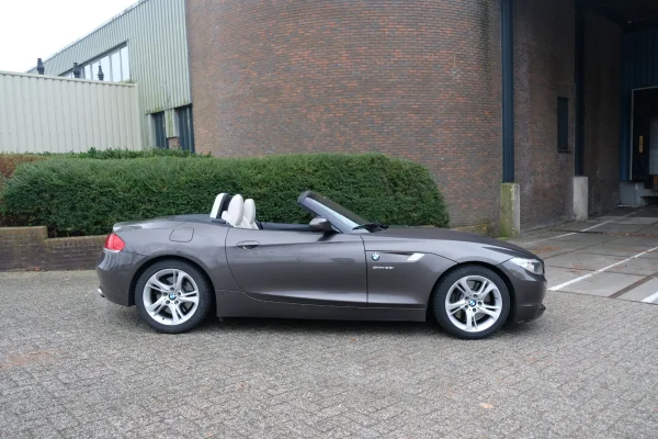Foto 4 van fotogallerij BMW Z4 Roadster uit 2009