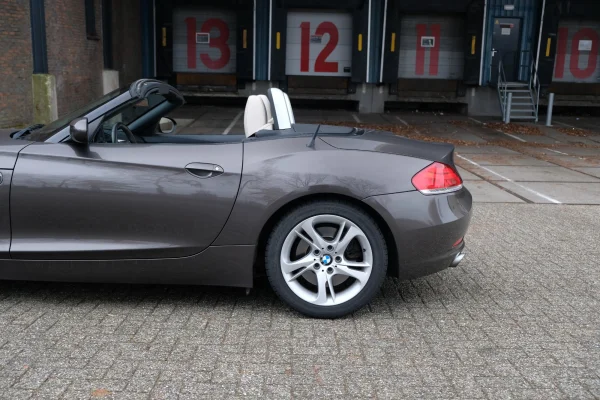 Foto 15 van fotogallerij BMW Z4 Roadster uit 2009
