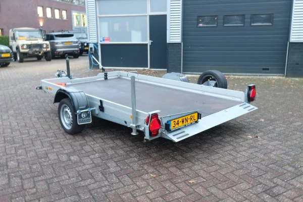 Foto 2 van fotogallerij Humbaur HKT 183117 S uit 2016