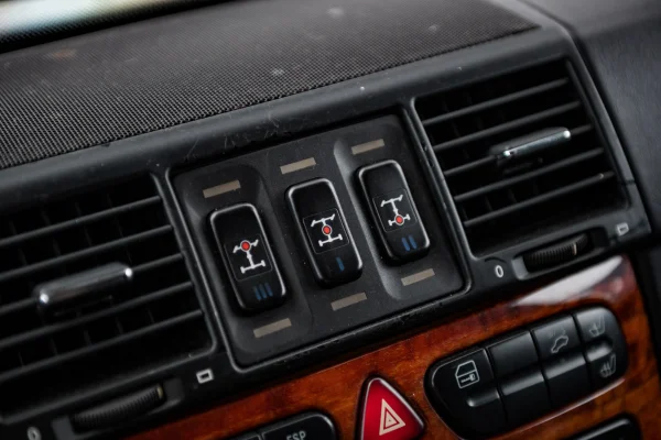 Foto 16 van fotogallerij Mercedes-Benz G55 AMG uit 2005