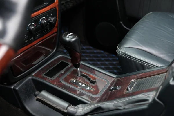 Foto 17 van fotogallerij Mercedes-Benz G55 AMG uit 2005