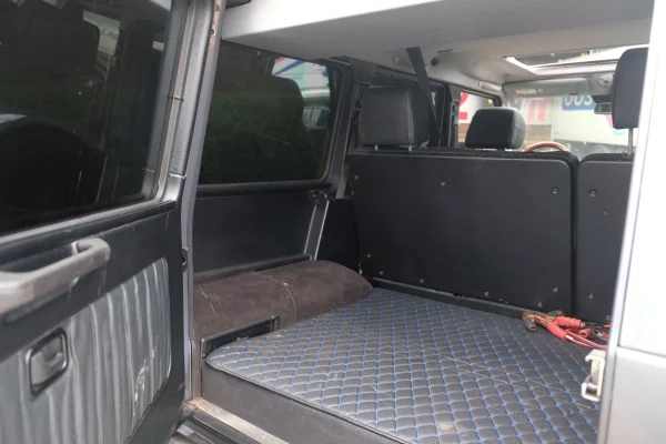 Foto 18 van fotogallerij Mercedes-Benz G55 AMG uit 2005