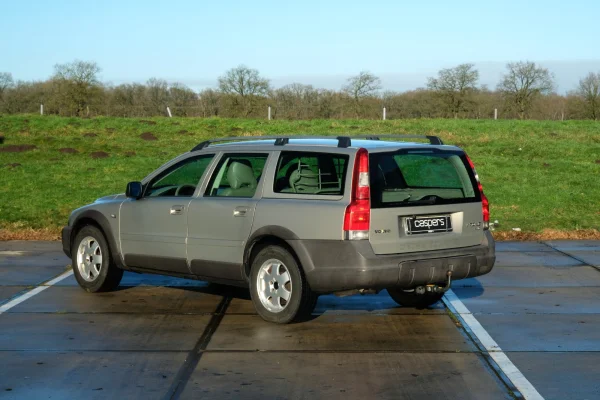 Foto 2 van fotogallerij Volvo V70 XC 2.4 T AWD uit 2001