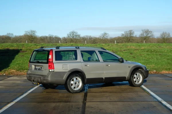 Foto 1 van fotogallerij Volvo V70 XC 2.4 T AWD uit 2001