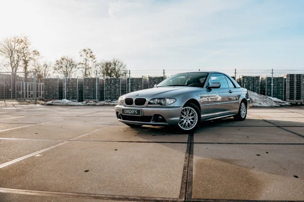 Foto 4 van fotogallerij BMW 318Ci uit 2004