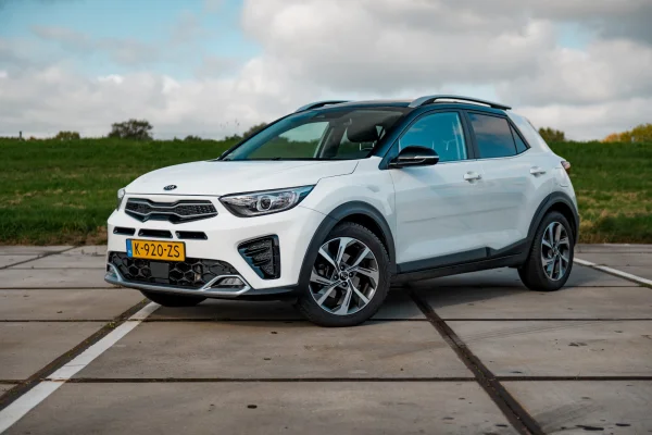 Foto 2 van fotogallerij Kia Stonic 1.0 T-GDi 120PK MHEV GT-Line uit 2021