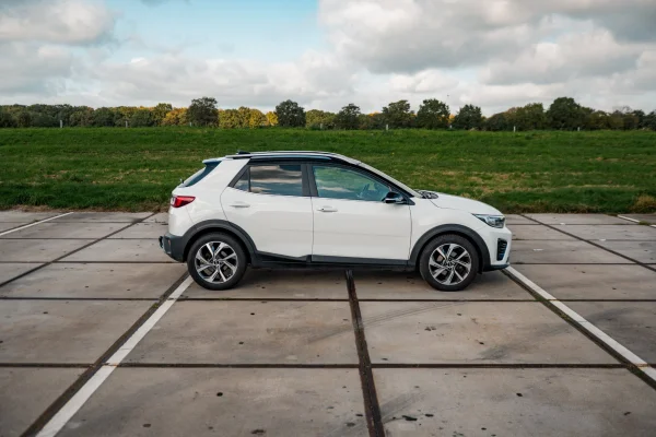 Foto 4 van fotogallerij Kia Stonic 1.0 T-GDi 120PK MHEV GT-Line uit 2021