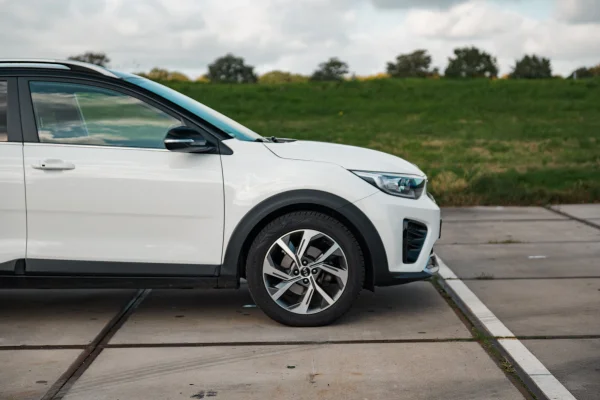 Foto 9 van fotogallerij Kia Stonic 1.0 T-GDi 120PK MHEV GT-Line uit 2021