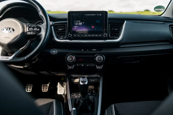 Foto 23 van fotogallerij Kia Stonic 1.0 T-GDi 120PK MHEV GT-Line uit 2021