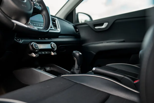 Foto 16 van fotogallerij Kia Stonic 1.0 T-GDi 120PK MHEV GT-Line uit 2021