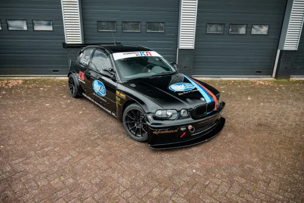 Foto 2 van fotogallerij BMW E46 Compact M3 uit 2001