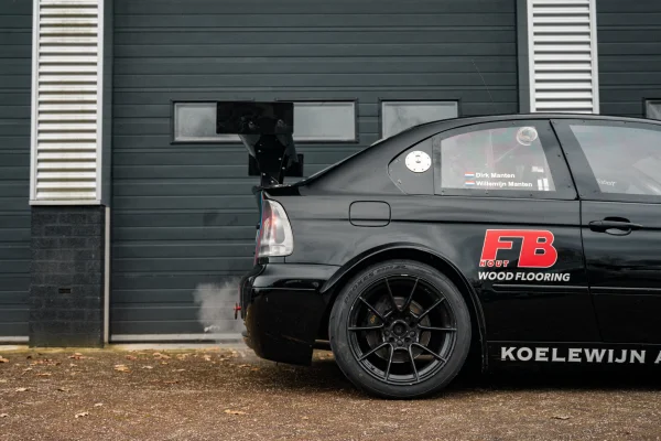 Foto 6 van fotogallerij BMW E46 Compact M3 uit 2001