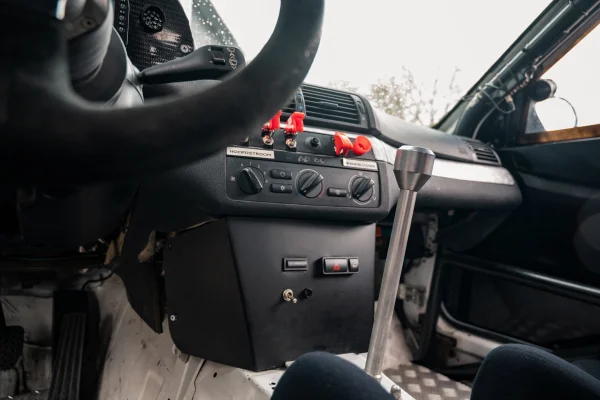 Foto 15 van fotogallerij BMW E46 Compact M3 uit 2001