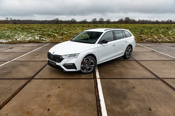 Foto 39 van fotogallerij Skoda Octavia 1.4TSi iV (PHEV) RS uit 2022