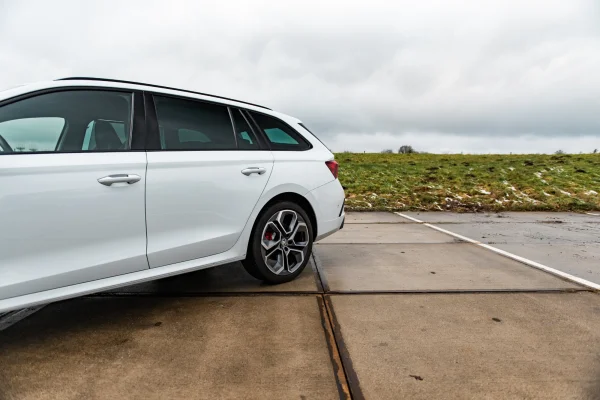 Foto 8 van fotogallerij Skoda Octavia 1.4TSi iV (PHEV) RS uit 2022